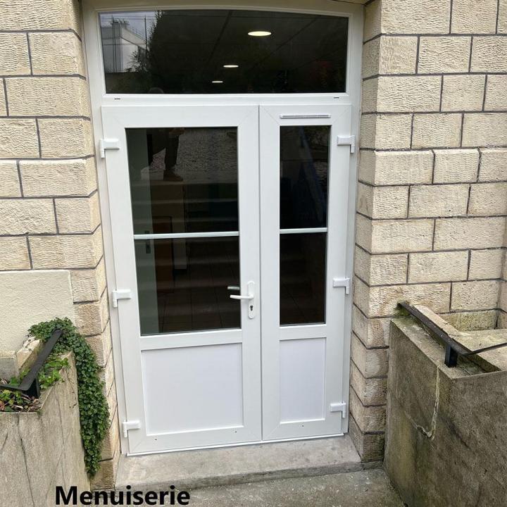 Menuiserie extérieure près de Poigny-la-Forêt<br/>Menuiserie extérieure dans la ville de Poigny-la-Forêt<br/>Menuiserie extérieure à Poigny-la-Forêt