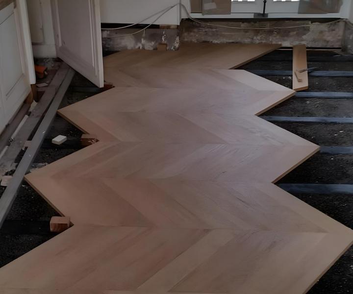 Notre priorité est d’installer un revêtement de sol à la fois élégant et durable dans votre maison à Rambouillet