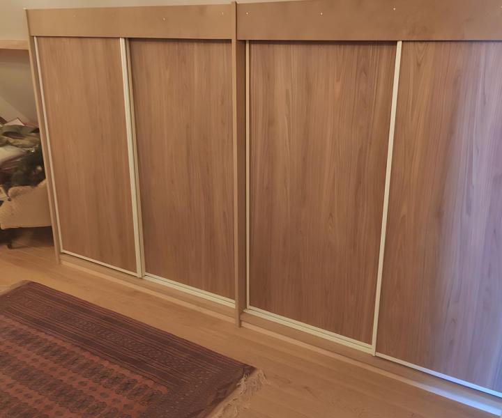 Nous sommes créatifs et minutieux pour la fabrication de votre dressing sur mesure à Rambouillet